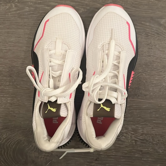 Puma Woman’s Runners - Picture 7 of 9